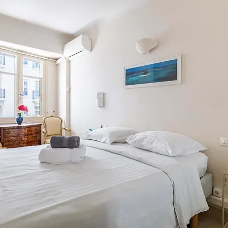 L'esprit Croisette Avec Balcon A Cote Du Martinez Κάννες